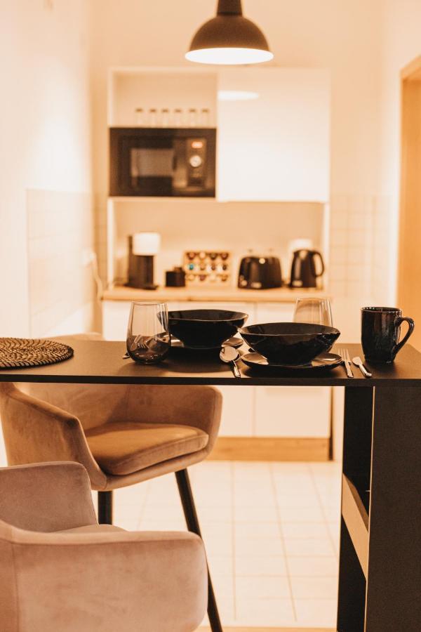 מגדבורג Studio Apartment Im Zentrum Mit Parkplatz & Neuem Badezimmer מראה חיצוני תמונה